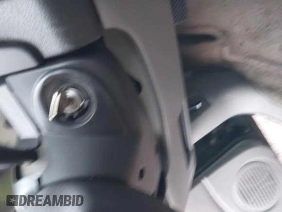 ✅ 2005 Saturn VUE • VIN: 5GZCZ33D95S830599 • Lot: 41477490. Wystawiony na IAAI z przebiegiem Nie podano. Bezpłatny archiwum sprzedaży aukcyjnych z USA i szczegółowy raport historii pojazdu na DreamBid. Zdjęcie 11.