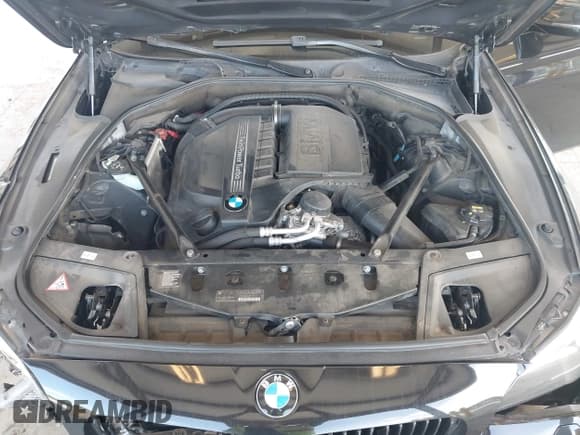 ✅ 2014 BMW 5 Series 535i • VIN: WBA5B1C51ED917250 • Lot: 43159739. Listed on IAAI with 86,911 mi. Free auction sales archive from the USA and detailed vehicle history report at DreamBid. Image 10.