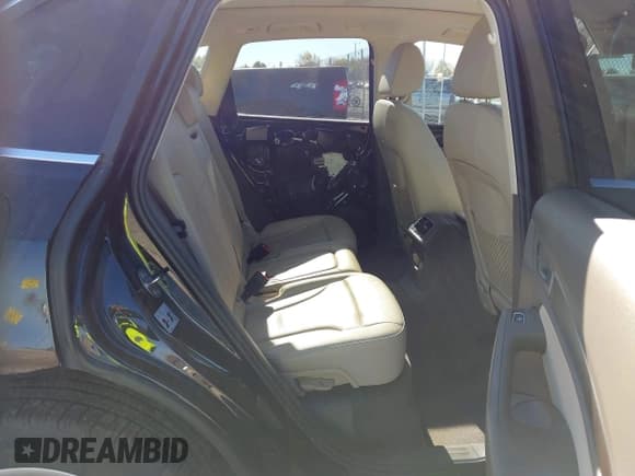 ✅ 2017 Audi Q5 Premium • VIN: WA1C2AFP0HA080899 • Lot: 43585600. Listed on IAAI with 79,839 mi. Free auction sales archive from the USA and detailed vehicle history report at DreamBid. Image 8.