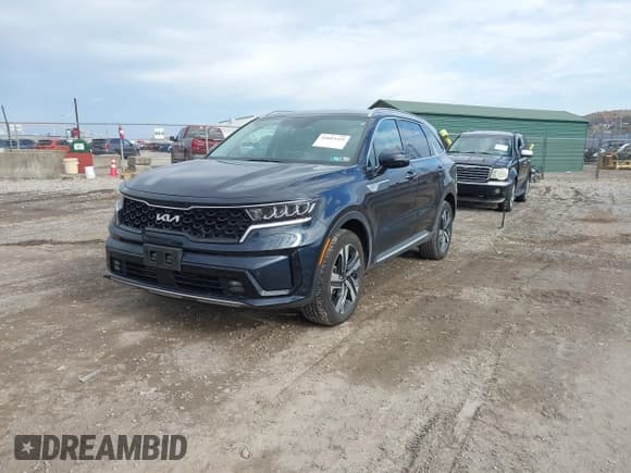 ✅ 2023 Kia Sorento EX • VIN: KNDRHDLG1P5211270 • Lot: 43603429. Wystawiony na IAAI z przebiegiem 35 307 mil. Bezpłatny archiwum sprzedaży aukcyjnych z USA i szczegółowy raport historii pojazdu na DreamBid. Zdjęcie 17.