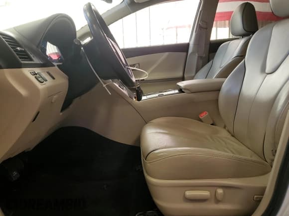 ✅ 2014 Toyota Venza XLE • VIN: 4T3BK3BB4EU096401 • Lot: 92268235. Listed on Copart with 121,804 mi. Free auction sales archive from the USA and detailed vehicle history report at DreamBid. Image 7.