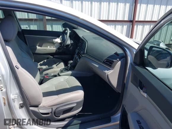 ✅ 2020 Hyundai Elantra Limited • VIN: 5NPD84LF2LH519690 • Lot: 43175913. Listed on IAAI with 48,847 mi. Free auction sales archive from the USA and detailed vehicle history report at DreamBid. Image 5.