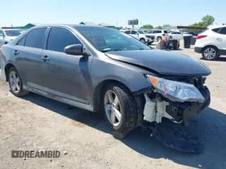 2012 Toyota Camry L с VIN 4T1BF1FK8CU199619, выставлен на аукционе IAAI как лот 43135063 с пробегом 104 695 миль миль и . История ставок и продаж доступна на DreamBid. Изображение 1.