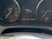 ✅ 2019 Jaguar E-Pace S • VIN: SADFJ2FX4K1Z34428 • Lot: 59196925. Wystawiony na Copart z przebiegiem 100 468 mil. Bezpłatny archiwum sprzedaży aukcyjnych z USA i szczegółowy raport historii pojazdu na DreamBid. Zdjęcie 11.