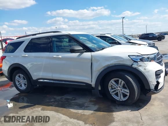 ✅ 2024 Ford Explorer XLT • VIN: 1FMSK7DH4RGA80608 • Lot: 43480770. Wystawiony na IAAI z przebiegiem 15 486 mil. Bezpłatny archiwum sprzedaży aukcyjnych z USA i szczegółowy raport historii pojazdu na DreamBid. Zdjęcie 14.