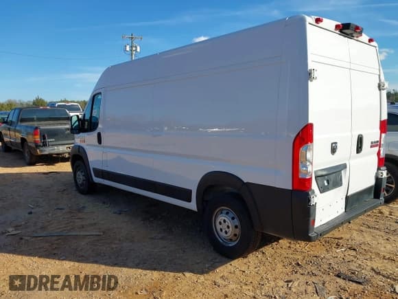 ✅ 2020 Ram ProMaster Cargo • VIN: 3C6TRVDGXLE133133 • Lot: 43818219. Listed on IAAI with 478,877 mi. Free auction sales archive from the USA and detailed vehicle history report at DreamBid. Image 3.