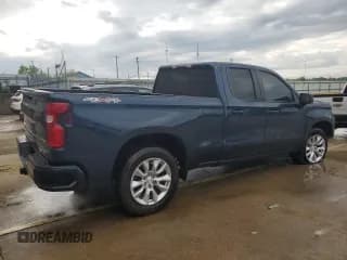 ✅ 2020 Chevrolet Silverado 1500 Custom • VIN: 1GCRYBEF9LZ188106 • Lot: 52936954. Wystawiony na Copart z przebiegiem 48 243 mil. Bezpłatny archiwum sprzedaży aukcyjnych z USA i szczegółowy raport historii pojazdu na DreamBid. Zdjęcie 3.