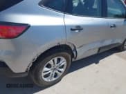 ✅ 2022 Ford Escape S • VIN: 1FMCU0F68NUA34518 • Lot: 43272887. Wystawiony na IAAI z przebiegiem 63 021 mil. Bezpłatny archiwum sprzedaży aukcyjnych z USA i szczegółowy raport historii pojazdu na DreamBid. Zdjęcie 6.