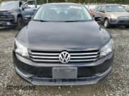 ✅ 2013 Volkswagen Passat SE • VIN: 1VWBP7A34DC032392 • Lot: 84471825. Wystawiony na Copart z przebiegiem 116 920 mil. Bezpłatny archiwum sprzedaży aukcyjnych z USA i szczegółowy raport historii pojazdu na DreamBid. Zdjęcie 5.