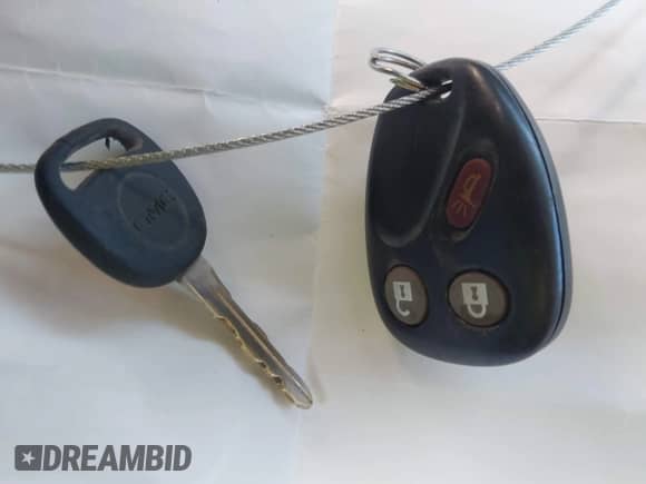 ✅ 2006 GMC Sierra 1500 SLE1 • VIN: 2GTEK13T261195043 • Lot: 43174685. Listed on IAAI with 157,783 mi. Free auction sales archive from the USA and detailed vehicle history report at DreamBid. Image 11.