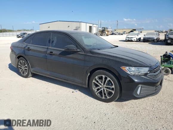 ✅ 2022 Volkswagen Jetta Sport • VIN: 3VWAM7BU6NM019431 • Lot: 72572344. Wystawiony na Copart z przebiegiem 47 215 mil. Bezpłatny archiwum sprzedaży aukcyjnych z USA i szczegółowy raport historii pojazdu na DreamBid. Zdjęcie 4.