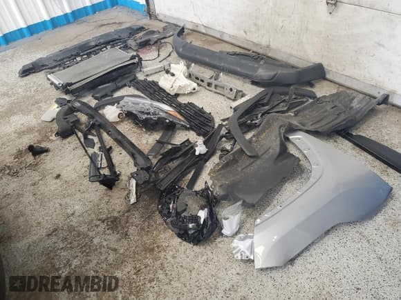 ✅ 2023 Toyota RAV4 Hybrid LE • VIN: JTMLWRFV5PD207280 • Lot: 85290485. Wystawiony na Copart z przebiegiem 24 953 mil. Bezpłatny archiwum sprzedaży aukcyjnych z USA i szczegółowy raport historii pojazdu na DreamBid. Zdjęcie 13.