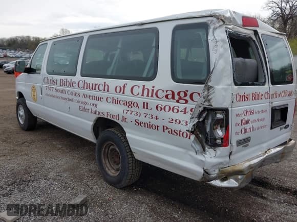 ✅ 2010 Ford Econoline Passenger XL • VIN: 1FBSS3BLXADA03000 • Lot: 42074166. Wystawiony na IAAI z przebiegiem 134 179 mil. Bezpłatny archiwum sprzedaży aukcyjnych z USA i szczegółowy raport historii pojazdu na DreamBid. Zdjęcie 3.