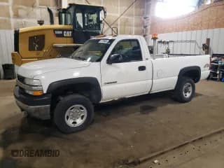 ✅ 2001 Chevrolet Silverado 2500HD • VIN: 1GCHK24U81E222618 • Lot: 61750665. Wystawiony na Copart z przebiegiem 57 725 mil. Bezpłatny archiwum sprzedaży aukcyjnych z USA i szczegółowy raport historii pojazdu na DreamBid. Zdjęcie 1.