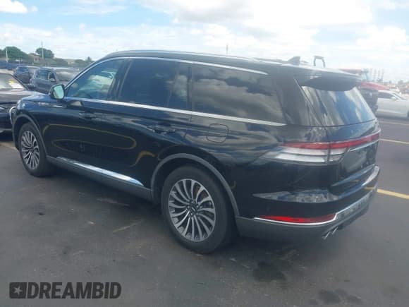 ✅ 2021 Lincoln Aviator Reserve • VIN: 5LM5J7WC0MGL12385 • Lot: 42472422. Wystawiony na IAAI z przebiegiem 20 404 mil. Bezpłatny archiwum sprzedaży aukcyjnych z USA i szczegółowy raport historii pojazdu na DreamBid. Zdjęcie 3.