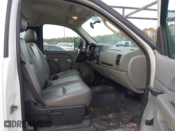 ✅ 2013 Chevrolet Silverado 2500HD Work Truck • VIN: 1GC0CVCG3DF245777 • Lot: 43655870. Listed on IAAI with 288,855 mi. Free auction sales archive from the USA and detailed vehicle history report at DreamBid. Image 5.