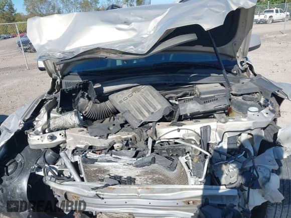 2010 Chevrolet Equinox 2LT z VIN 2CNALPEW3A6413231, wystawiony jako IAAI lot #43410501 z przebiegiem Nie podano mil oraz . Historia ofert i sprzedaży dostępna na DreamBid. Obrazek 10.