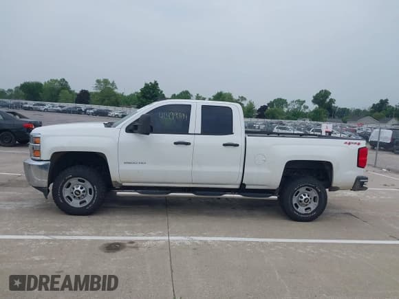 ✅ 2016 Chevrolet Silverado 2500HD Work Truck • VIN: 1GC2KUEG0GZ137431 • Лот: 42499894. Опубликован ранее на IAAI с пробегом 228 740 миль. Бесплатный доступ к архиву аукционных продаж из США и подробный отчёт об истории автомобиля на DreamBid. Изображение 14.
