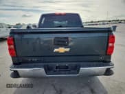 ✅ 2018 Chevrolet Silverado 1500 LT • VIN: 3GCPCREC4JG103383 • Lot: 93259325. Wystawiony na Copart z przebiegiem 182 821 mil. Bezpłatny archiwum sprzedaży aukcyjnych z USA i szczegółowy raport historii pojazdu na DreamBid. Zdjęcie 6.