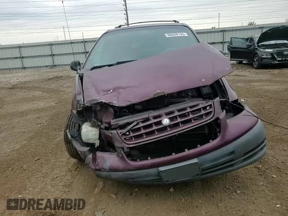 ✅ 2000 Plymouth Voyager Grand SE • VIN: 1P4GP44G0YB563232 • Lot: 86628135. Listed on Copart with 175,586 mi. Free auction sales archive from the USA and detailed vehicle history report at DreamBid. Image 15.