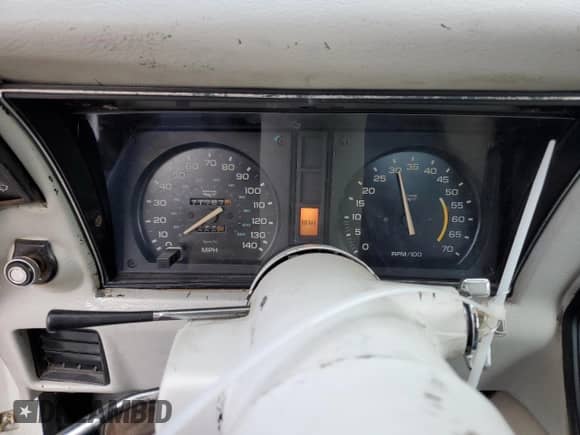 1978 Chevrolet Corvette z VIN 1Z87L8S425311, wystawiony jako Copart lot #41871705 z przebiegiem 71 787 mil mil oraz Szkoda całkowita • Salvage title. Historia ofert i sprzedaży dostępna na DreamBid. Obrazek 9.