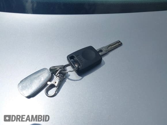 ✅ 2001 Audi A4 • VIN: WAUDC68D31A142970 • Lot: 39970651. Listed on IAAI with 179,832 mi. Free auction sales archive from the USA and detailed vehicle history report at DreamBid. Image 11.