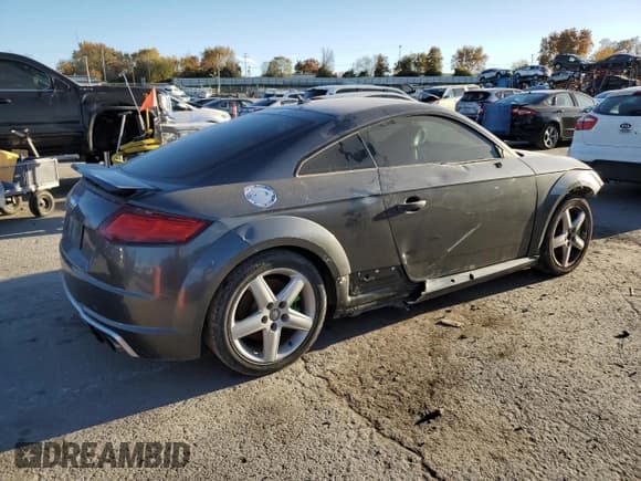 ✅ 2016 Audi TTS 2.0T • VIN: TRUC1AFV6G1016376 • Lot: 92120035. Wystawiony na Copart z przebiegiem 99 015 mil. Bezpłatny archiwum sprzedaży aukcyjnych z USA i szczegółowy raport historii pojazdu na DreamBid. Zdjęcie 3.