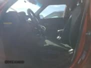 ✅ 2019 Kia Soul + • VIN: KNDJP3A5XK7650220 • Lot: 91146765. Wystawiony na Copart z przebiegiem 83 839 mil. Bezpłatny archiwum sprzedaży aukcyjnych z USA i szczegółowy raport historii pojazdu na DreamBid. Zdjęcie 7.