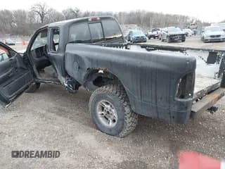 ✅ 1999 Dodge Dakota SLT • VIN: 1B7GG22Y6XS231301 • Lot: 41427598. Wystawiony na IAAI z przebiegiem Nie podano. Bezpłatny archiwum sprzedaży aukcyjnych z USA i szczegółowy raport historii pojazdu na DreamBid. Zdjęcie 3.