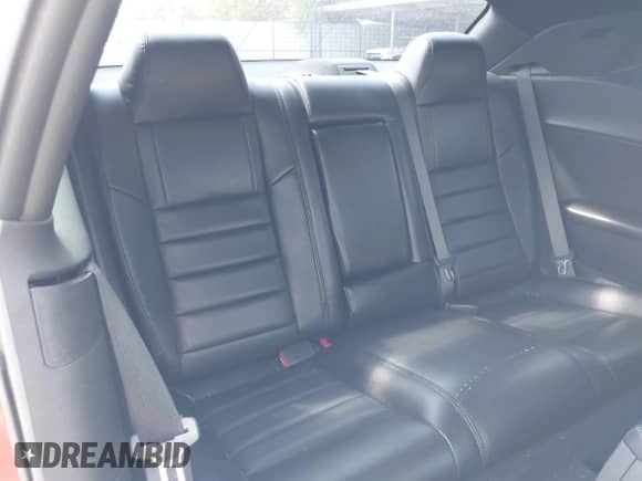 2014 Dodge Challenger SXT z VIN 2C3CDYAG5EH294823, wystawiony jako IAAI lot #43238375 z przebiegiem 153 229 mil mil oraz . Historia ofert i sprzedaży dostępna na DreamBid. Obrazek 8.