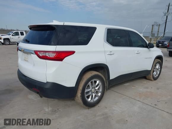 ✅ 2019 Chevrolet Traverse LS • VIN: 1GNERFKWXKJ317322 • Lot: 41552000. Wystawiony na IAAI z przebiegiem Nie podano. Bezpłatny archiwum sprzedaży aukcyjnych z USA i szczegółowy raport historii pojazdu na DreamBid. Zdjęcie 4.