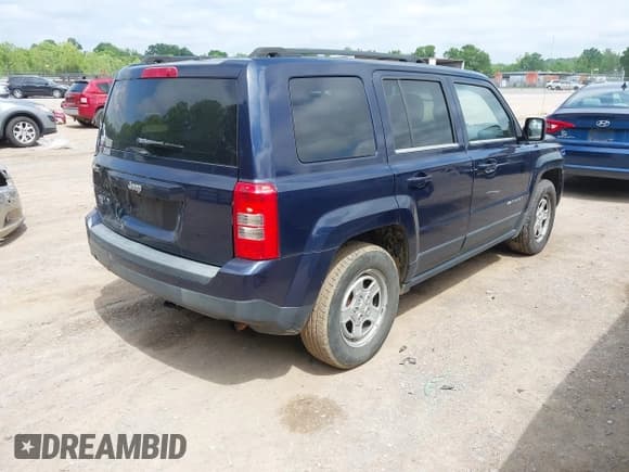 ✅ 2014 Jeep Patriot Sport • VIN: 1C4NJPBA7ED513229 • Lot: 42213427. Listed on IAAI with 207,264 mi. Free auction sales archive from the USA and detailed vehicle history report at DreamBid. Image 4.
