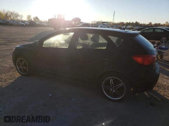 ✅ 2011 Kia Forte SX • VIN: KNAFW5A33B5351812 • Lot: 90365445. Wystawiony na Copart z przebiegiem 161 373 mil. Bezpłatny archiwum sprzedaży aukcyjnych z USA i szczegółowy raport historii pojazdu na DreamBid. Zdjęcie 2.