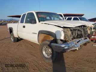 2003 Chevrolet Silverado 2500HD LS с VIN 1GCHC29UX3E370617, выставлен на аукционе IAAI как лот 42521736 с пробегом Не указан миль и . История ставок и продаж доступна на DreamBid. Изображение 1.