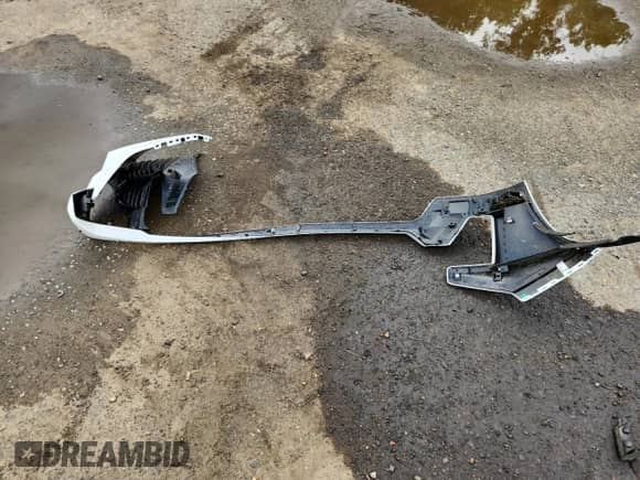 2025 Chevrolet Silverado 1500 LTZ with VIN 1GCUKGEL1SZ177890, listed as a Copart auction lot 81591325 with 5,415 mi miles and Salvage title. Bid and sale history available at DreamBid. Image 12.