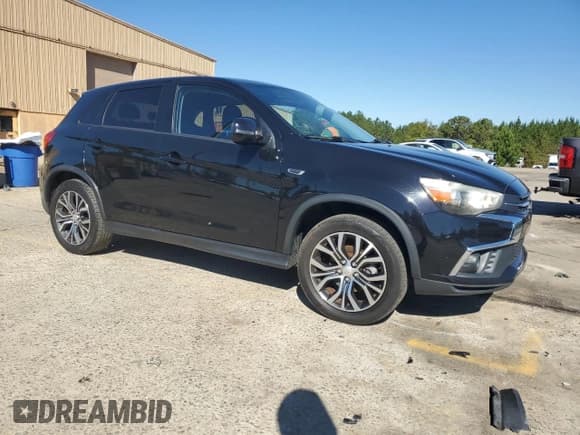 ✅ 2019 Mitsubishi Outlander ES • VIN: JA4AP3AU5KU024142 • Лот: 90909945. Опубликован ранее на Copart с пробегом 181 752 миль. Бесплатный доступ к архиву аукционных продаж из США и подробный отчёт об истории автомобиля на DreamBid. Изображение 4.