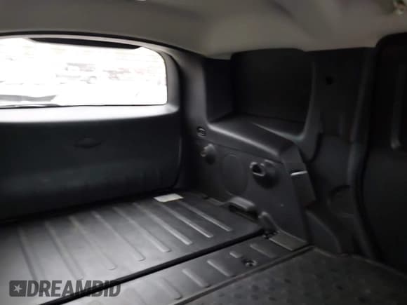 ✅ 2011 Chevrolet HHR LS • VIN: 3GCAAAFW0BS550247 • Лот: 41570723. Опубликован ранее на IAAI с пробегом 156 258 миль. Бесплатный доступ к архиву аукционных продаж из США и подробный отчёт об истории автомобиля на DreamBid. Изображение 8.