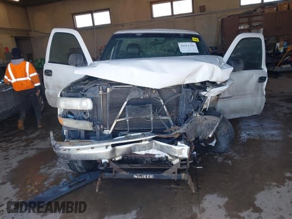 ✅ 2001 Chevrolet Silverado 2500HD LS • VIN: 1GCHK24U21Z287456 • Lot: 41611294. Listed on IAAI with 168,907 mi. Free auction sales archive from the USA and detailed vehicle history report at DreamBid. Image 11.