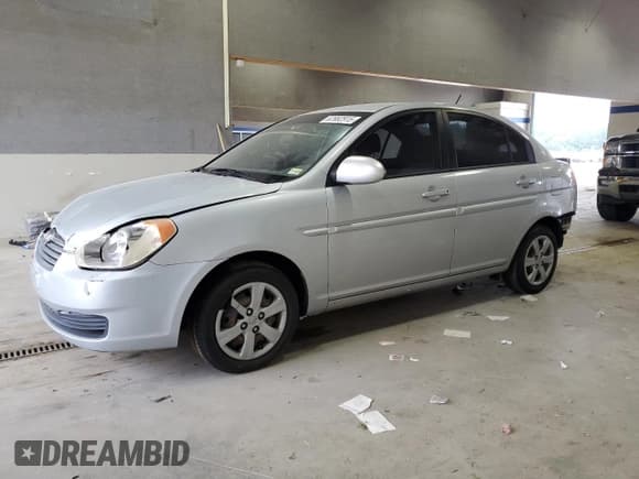 ✅ 2008 Hyundai Accent GLS • VIN: KMHCN46C28U238133 • Лот: 62992915. Опубликован ранее на Copart с пробегом 126 376 миль. Бесплатный доступ к архиву аукционных продаж из США и подробный отчёт об истории автомобиля на DreamBid. Изображение 1.