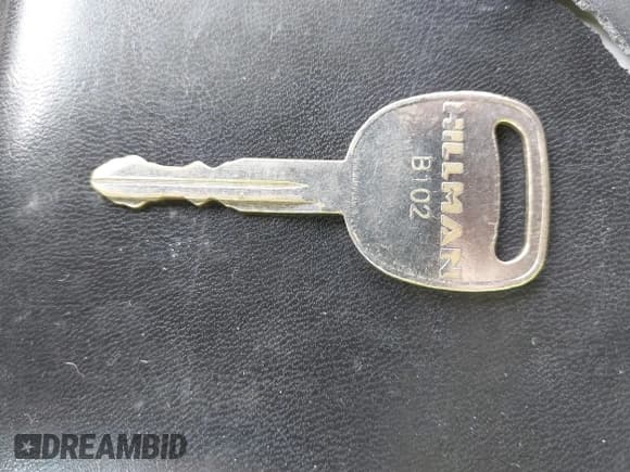 ✅ 2003 Chevrolet Suburban LT • VIN: 1GNFK16Z73J201741 • Лот: 42532663. Опубликован ранее на IAAI с пробегом 275 951 миль. Бесплатный доступ к архиву аукционных продаж из США и подробный отчёт об истории автомобиля на DreamBid. Изображение 11.