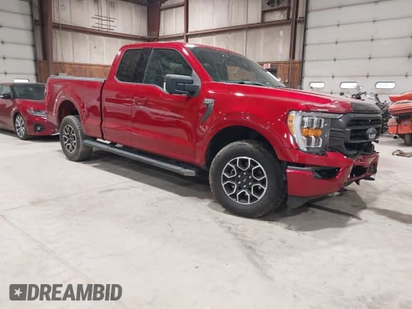 ✅ 2021 Ford F-150 XL • VIN: 1FTFX1E55MFA44207 • Lot: 42179647. Wystawiony na IAAI z przebiegiem 67 900 mil. Bezpłatny archiwum sprzedaży aukcyjnych z USA i szczegółowy raport historii pojazdu na DreamBid. Zdjęcie 1.