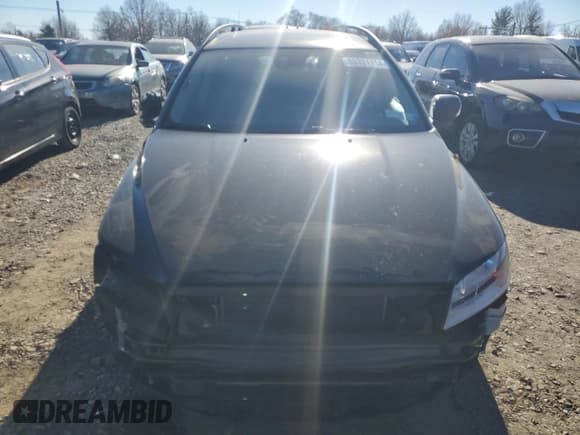 ✅ 2015 Volvo XC70 T5 Drive-E Premier • VIN: YV440MBK1F1218648 • Lot: 80331114. Listed on Copart with 88,012 mi. Free auction sales archive from the USA and detailed vehicle history report at DreamBid. Image 5.