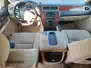 2007 Chevrolet Suburban LS с VIN 1GNFC16J07R219433, выставлен на аукционе Copart как лот 81949055 с пробегом 346 608 миль миль и Списание • Salvage title. История ставок и продаж доступна на DreamBid. Изображение 8.