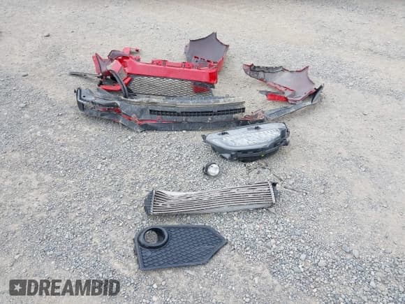 ✅ 2018 Honda Civic Type R Touring • VIN: SHHFK8G76JU200565 • Lot: 42696594. Wystawiony na IAAI z przebiegiem 39 795 mil. Bezpłatny archiwum sprzedaży aukcyjnych z USA i szczegółowy raport historii pojazdu na DreamBid. Zdjęcie 12.