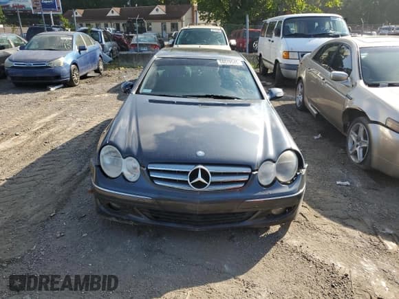 ✅ 2008 Mercedes-Benz CLK 350 • VIN: WDBTJ56H18F248463 • Lot: 68072045. Wystawiony na Copart z przebiegiem 229 576 mil. Bezpłatny archiwum sprzedaży aukcyjnych z USA i szczegółowy raport historii pojazdu na DreamBid. Zdjęcie 5.