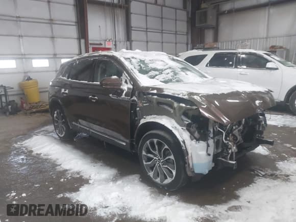 ✅ 2022 Lincoln Nautilus Reserve • VIN: 2LMPJ8KP7NBL12455 • Lot: 41617225. Listed on IAAI with 35,574 mi. Free auction sales archive from the USA and detailed vehicle history report at DreamBid. Image 1.