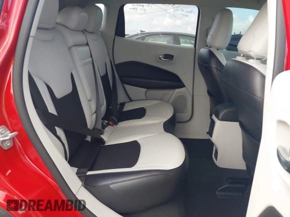 ✅ 2020 Jeep Compass Latitude • VIN: 3C4NJCBB2LT154879 • Lot: 42440693. Listed on IAAI with 67,762 mi. Free auction sales archive from the USA and detailed vehicle history report at DreamBid. Image 8.