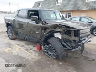 ✅ 2024 GMC HUMMER EV • VIN: 1GT10DDB2RU113168 • Lot: 41896072. Wystawiony na IAAI z przebiegiem 3 657 mil. Bezpłatny archiwum sprzedaży aukcyjnych z USA i szczegółowy raport historii pojazdu na DreamBid. Zdjęcie 1.
