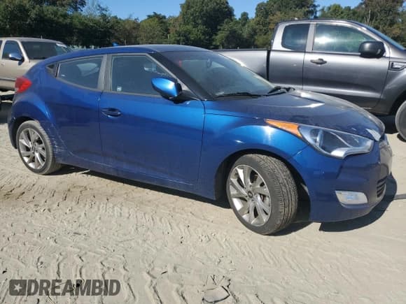 ✅ 2017 Hyundai Veloster • VIN: KMHTC6AD9HU310012 • Lot: 75492044. Wystawiony na Copart z przebiegiem 94 491 mil. Bezpłatny archiwum sprzedaży aukcyjnych z USA i szczegółowy raport historii pojazdu na DreamBid. Zdjęcie 4.