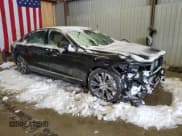 ✅ 2024 Volvo S90 Recharge Plug-In Hybrid Ultimate • VIN: LVYH60AF6RP411338 • Lot: 87608205. Listed on Copart with 833 mi. Free auction sales archive from the USA and detailed vehicle history report at DreamBid. Image 4.